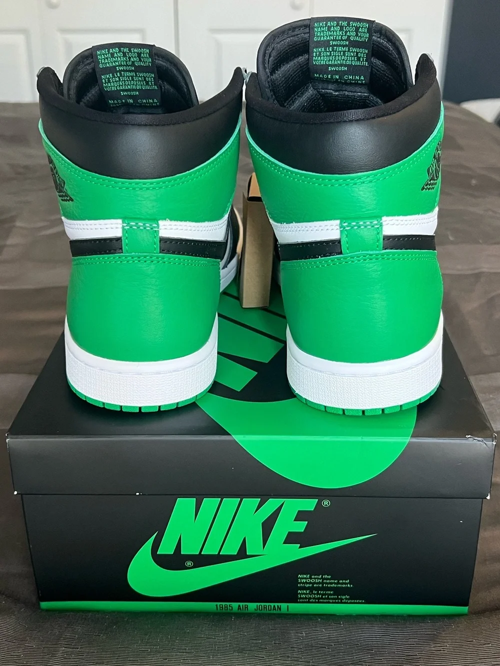 Jordan 1 Retro High OG - Lucky Green